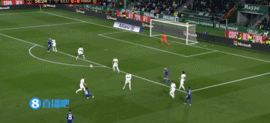 西媒：亚马尔改踢前腰全面爆发，进攻数据耀眼还完成7次抢断