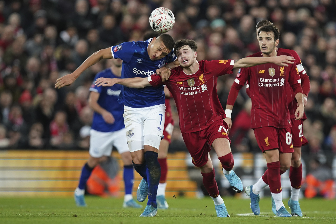 4球1助攻！25岁非洲天才边锋闪耀英超，超级香饽饽，3大豪门抢疯了