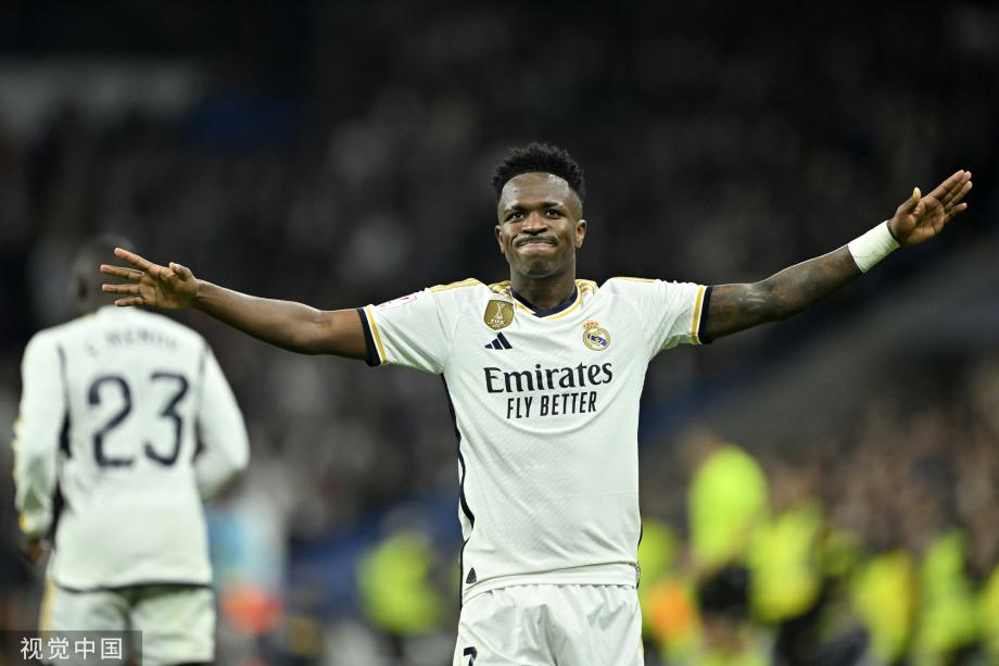 费尔明伤愈复出，巴塞罗那迎战贝蒂斯再添强援